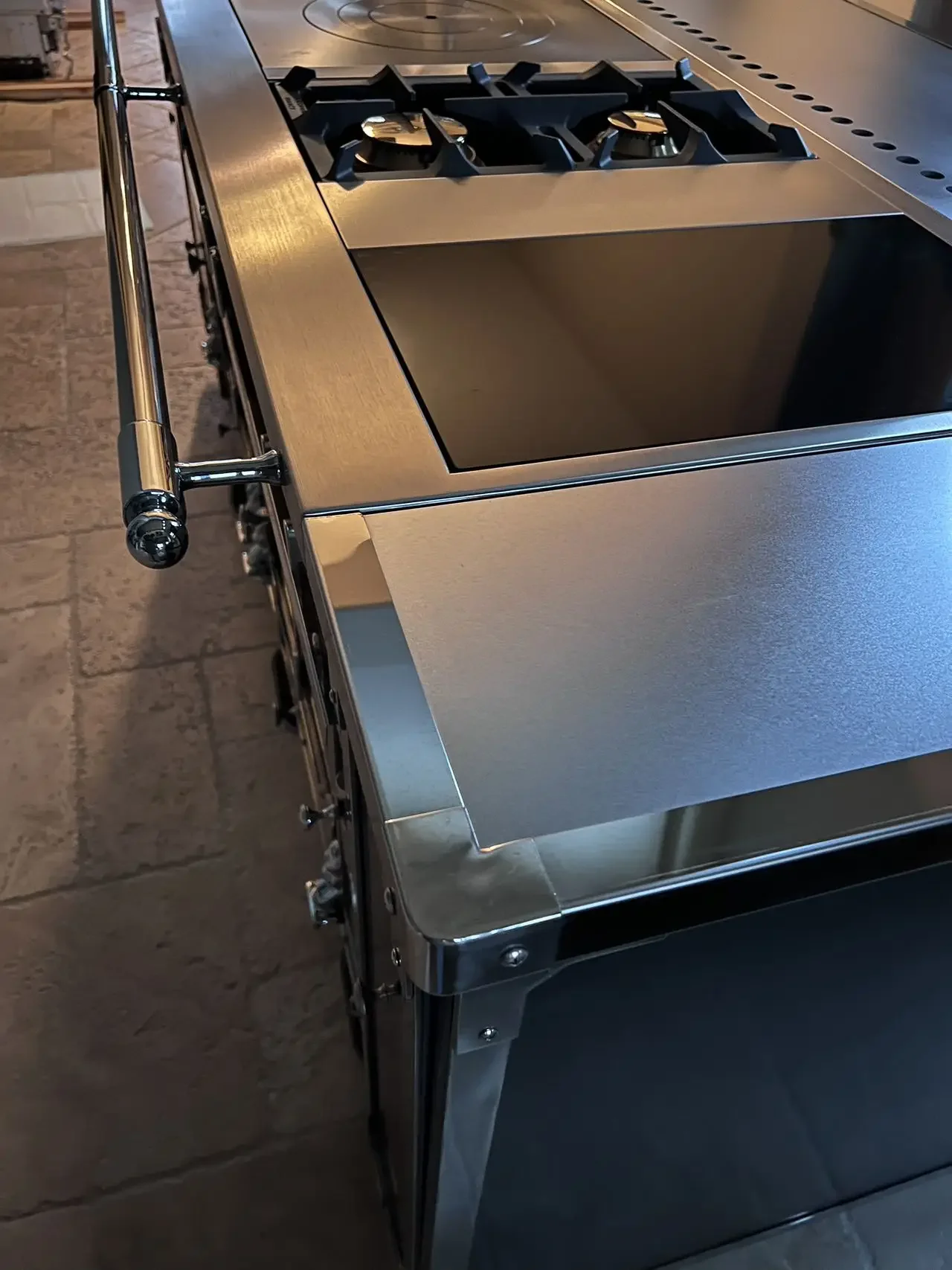 Stainless Steel Black Color Luxury Kitchen Cabinet Island