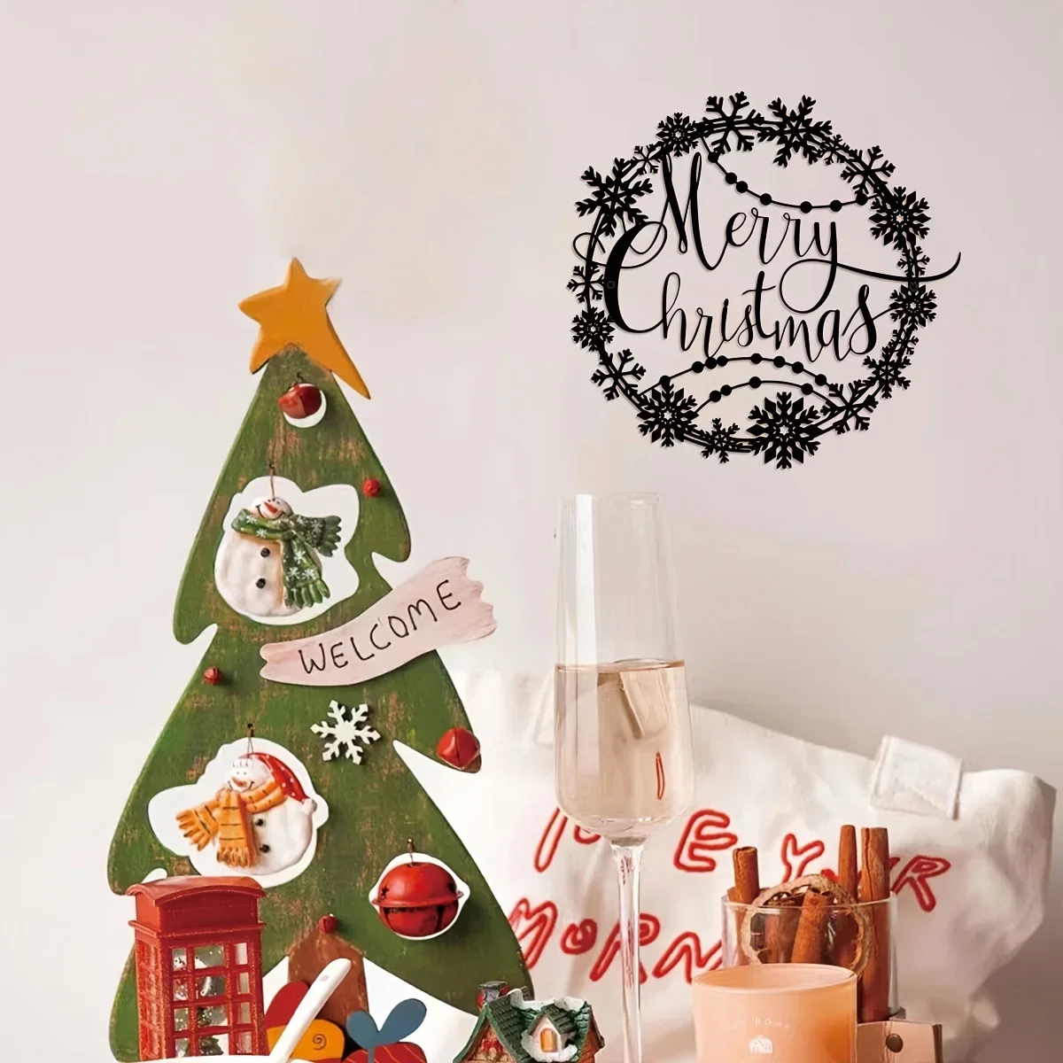 

HELLOYOUNG Merry Christmas Round Metal Wall Hanging Art Decor Merry Christmas Lettering Logo Bedroom Kitchen Front Door Hanging
