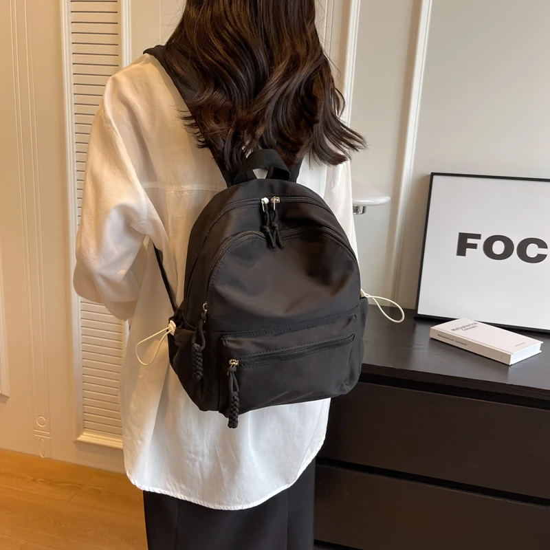Women's 2024 New Backpack Versatile Fashion Solid Color Backpack Mini Small and Minimalist Mochila