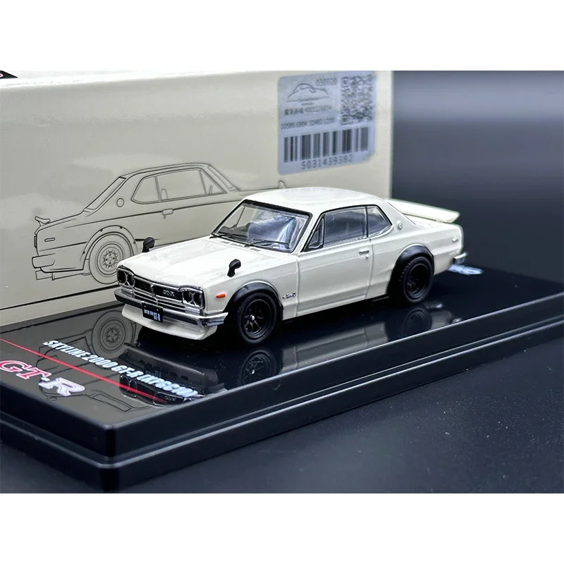 

INNO In Stock 1:64 Skyline 2000 GTR KPGC10 Ivory White Diecast Diorama Car Model Collection Miniature Toys