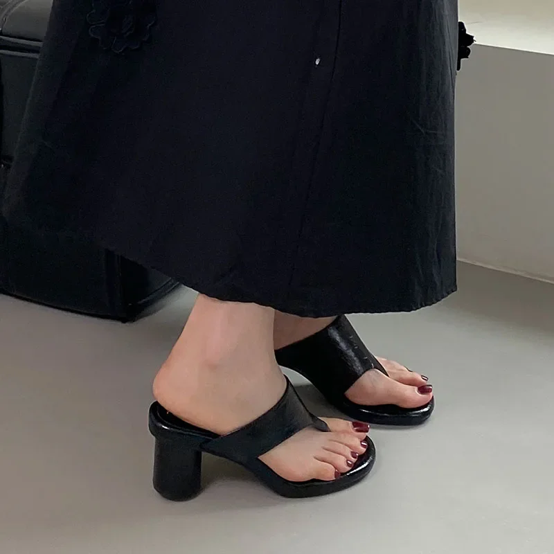 夏のセクシーなオープントゥデザインブランドスリッパ女性ファッション