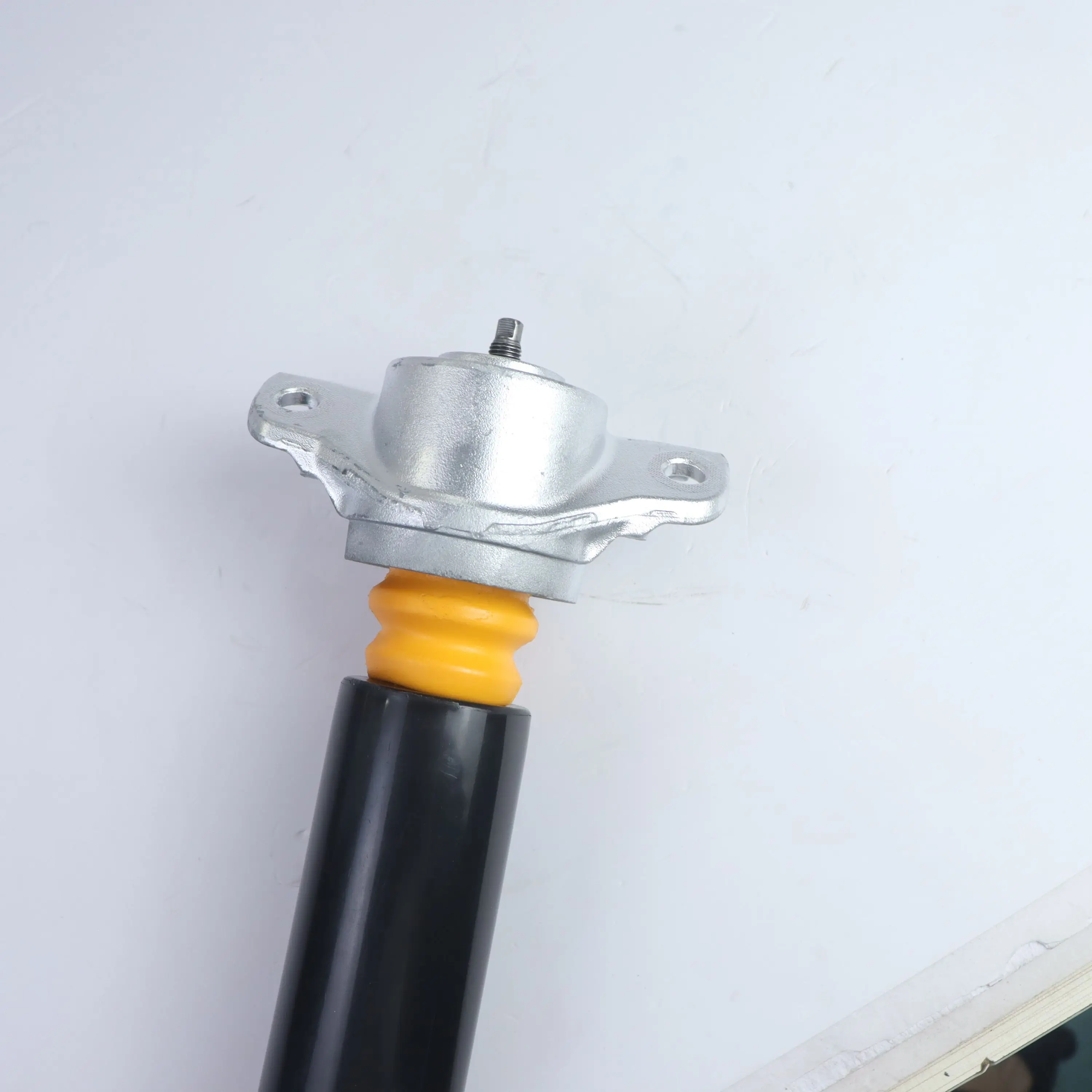 Rear Shock Absorber for MGGT 11042628 11074110 10454397