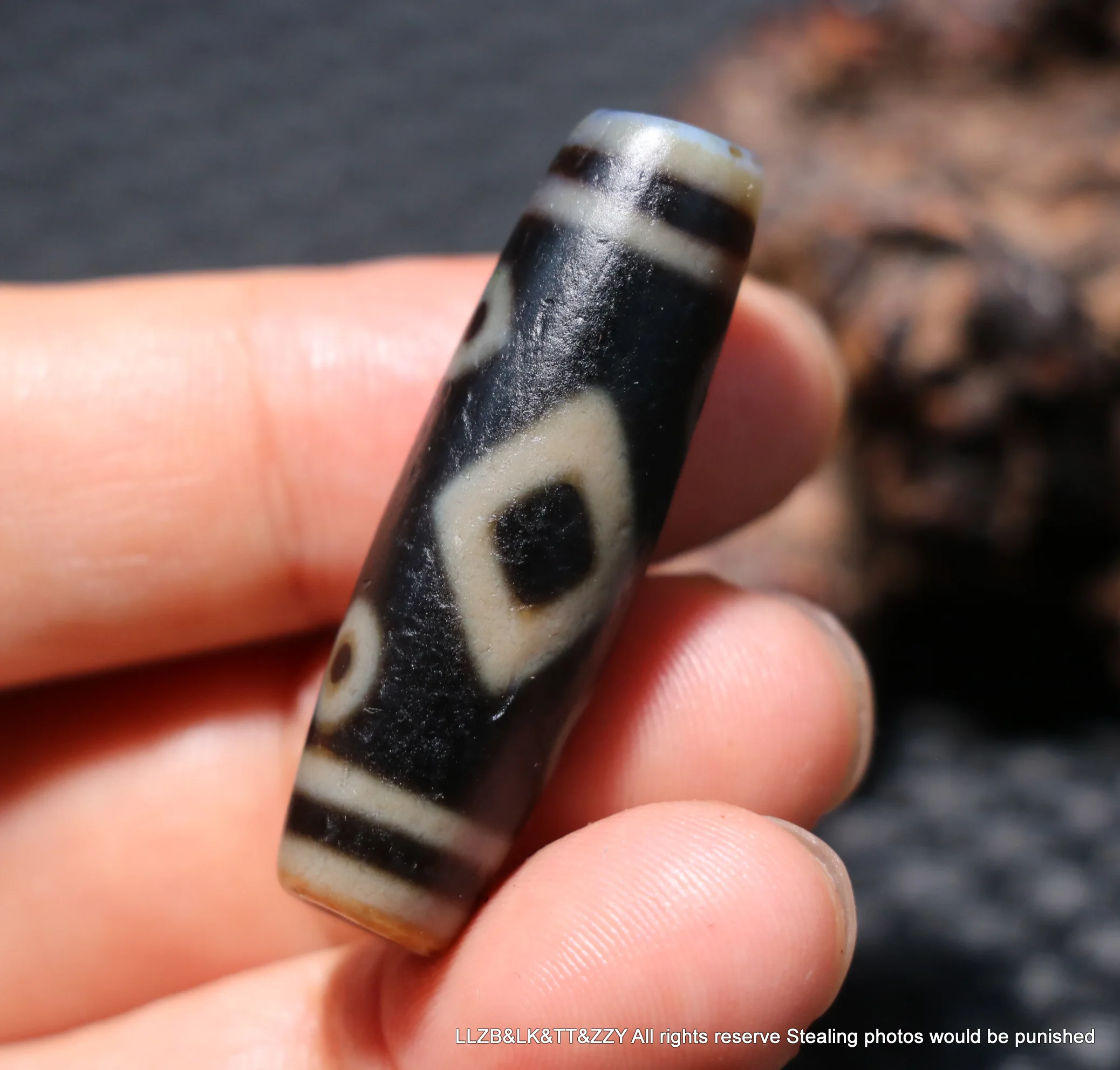 

Unique Style Magic Power Energy Tibetan Old Agate 5 Eyed Plus 1 Diamond Eye dZi Bead Amulet Fit For Bracelet UPD220907A27
