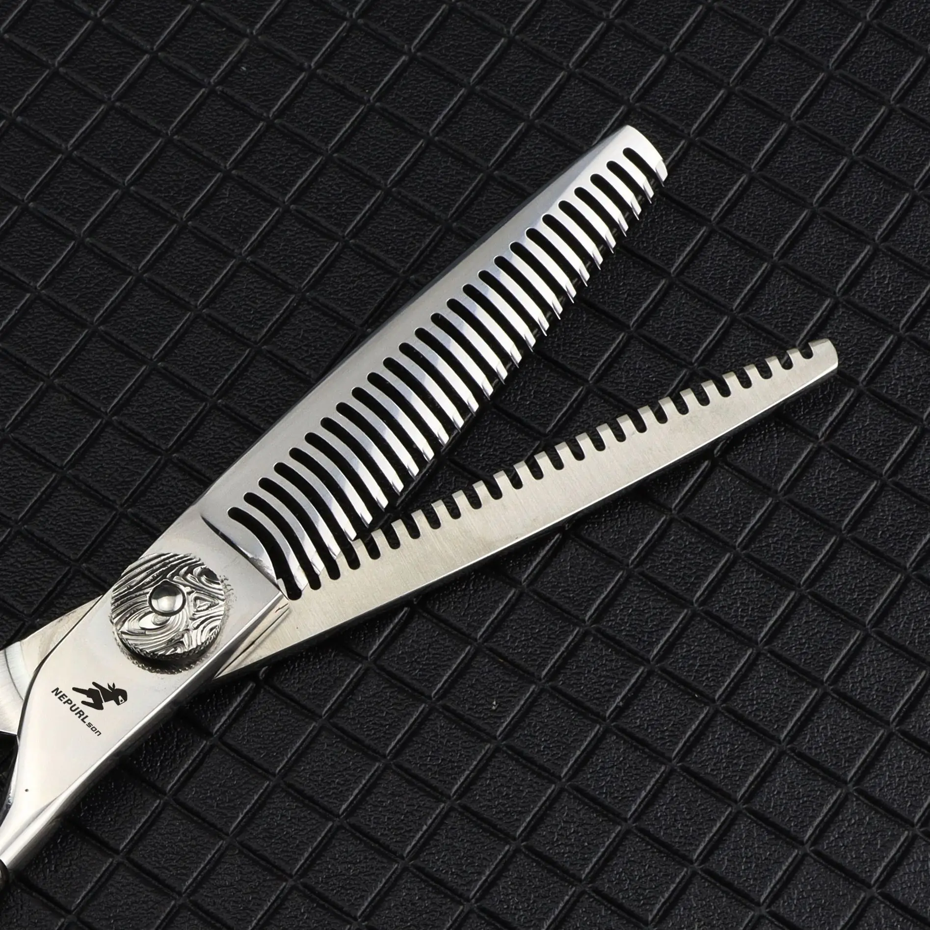

Double-sided teeth Professional hair scissors 6inch hair scissors Thinning amount 15% Hitachi 440C steel hair accessories tools