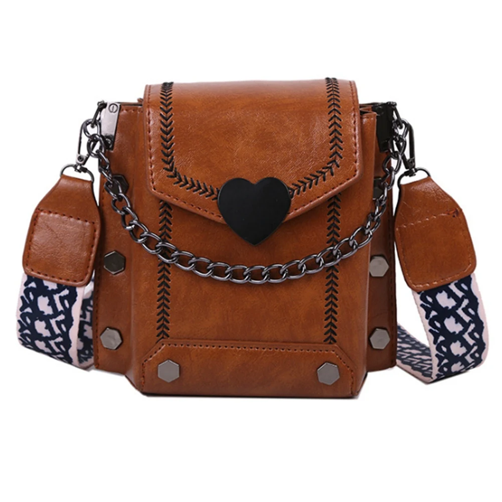 

Женская Ретро сумка с замком в форме сердца в Корейском стиле женская сумка через плечо с шипами женская сумка-мессенджер