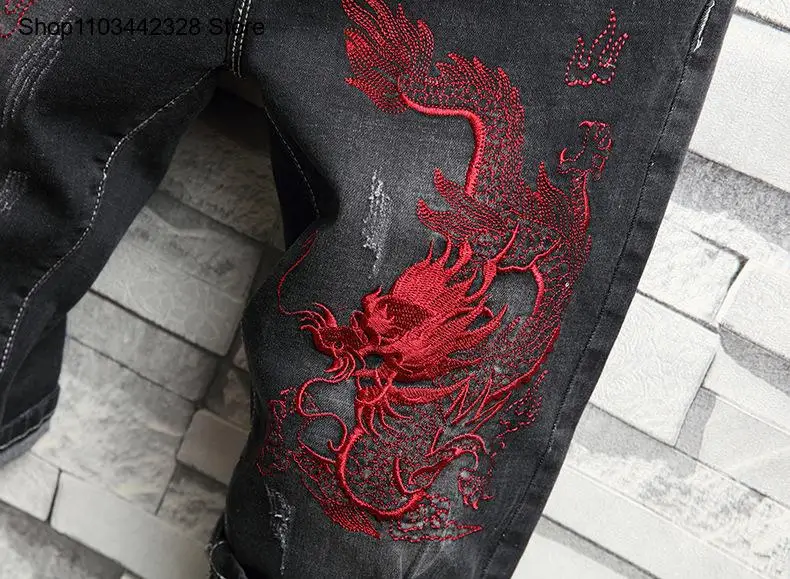 Men's Summer Fashion Punk Embroidered Pattern Mid-Waist Denim Shorts