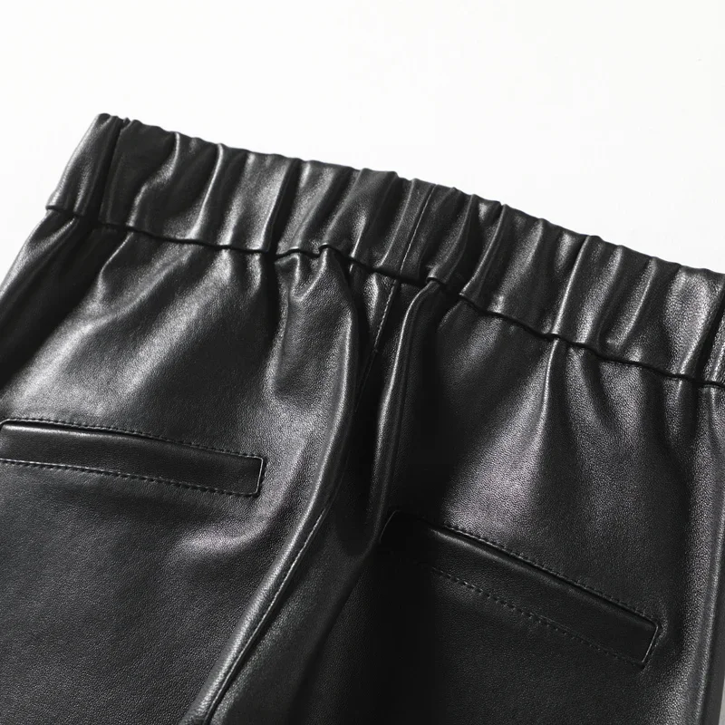 Рисунок 5 - Женские брюки-клеш Tajiyane