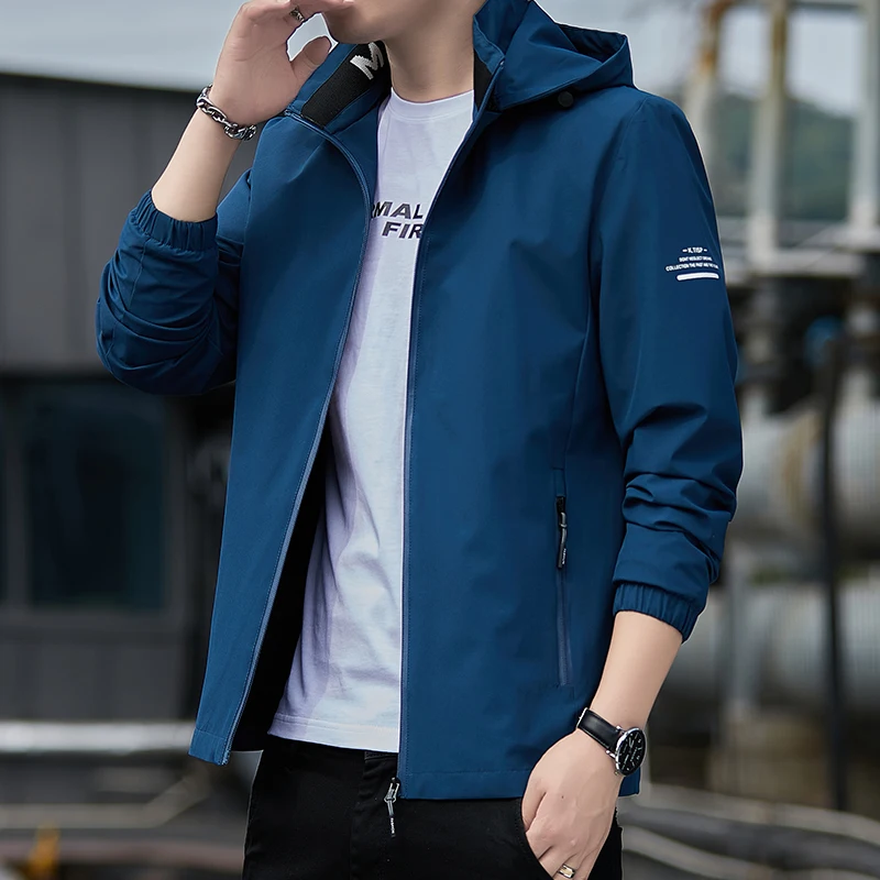 Рисунок 3 - Куртка мужская с капюшоном