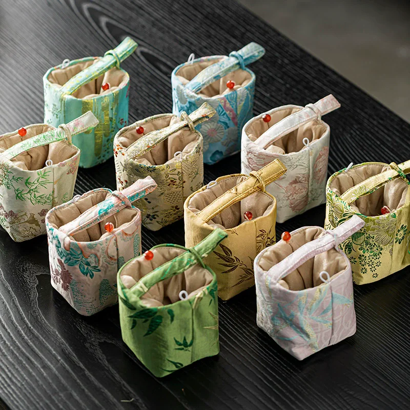 Traditional Chinese-style Brocade Tea Set Bag Portable Travel Storage Pouch for Teapot, Teacups, and Gaiwan， Supplier