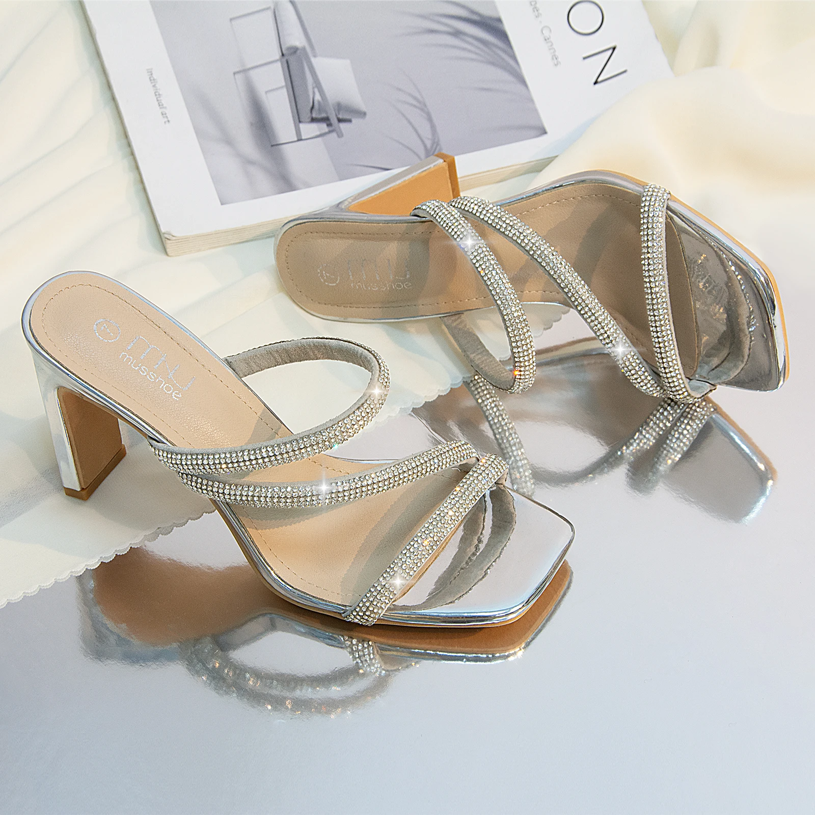 صندل نسائي بكعب عالٍ متلألئ بمقدمة مربعة |   حذاء نسائي بكعب مكتنز للربيع والصيف والخريف