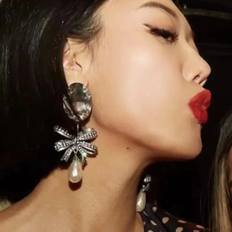 Earring Personality Light Luxury Vintage Bow Earclip For Women Aretes De Mujer Pendientes Boucle D’Oreille Orecchini Clip De