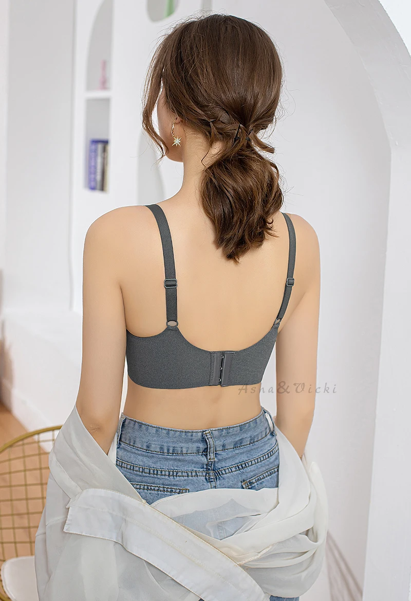 Soft Support Strips Skin-friendly Underwear Comfortable Close-Fitting No Steel Ring Gathered Up Beautiful Back Latex Cup Bra