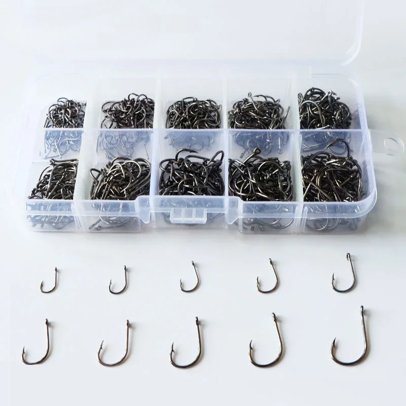 

500 Pcs Fish Hooks Tube Paid Iceni Hooks Set Hole Hooks Fishing Tackle Box Black Golden Colors for River Lake Ocean Fishing