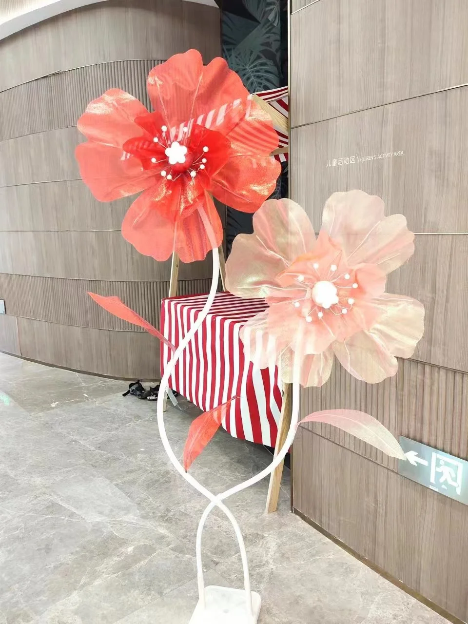 Large Simulation Flower With Base Fancy Gauze Artificial Flores