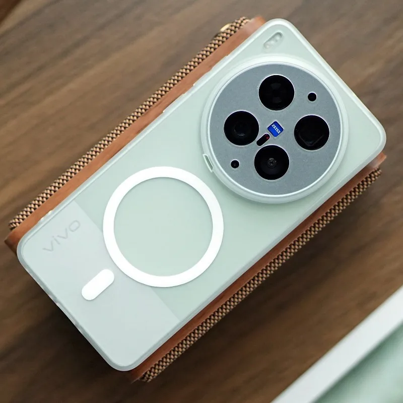 Fashion Magnetic Matte Transparent Shockproof Bumper Phone Case - Soft TPU Silicone Cover