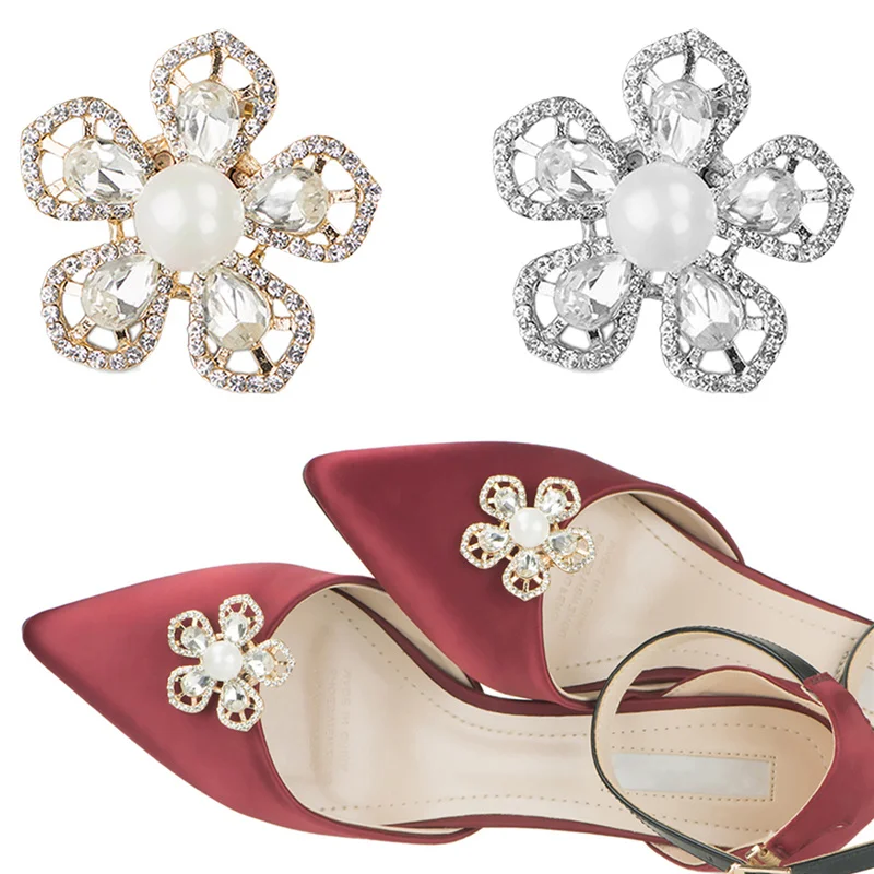 

2 Pcs Flower Shape Shoe Clips Crystal Pearl Shoe Decoration Women Shoe Embellishment Detachable Shoe Buckle for High Heel Flats