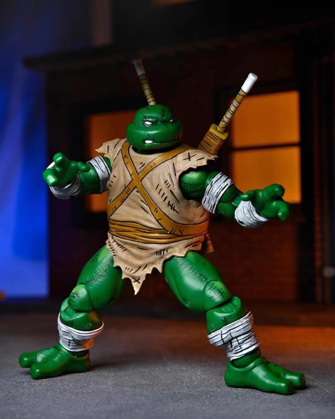 NECA 54372 Ʋ ׼ ǱԾ, 7 ġ