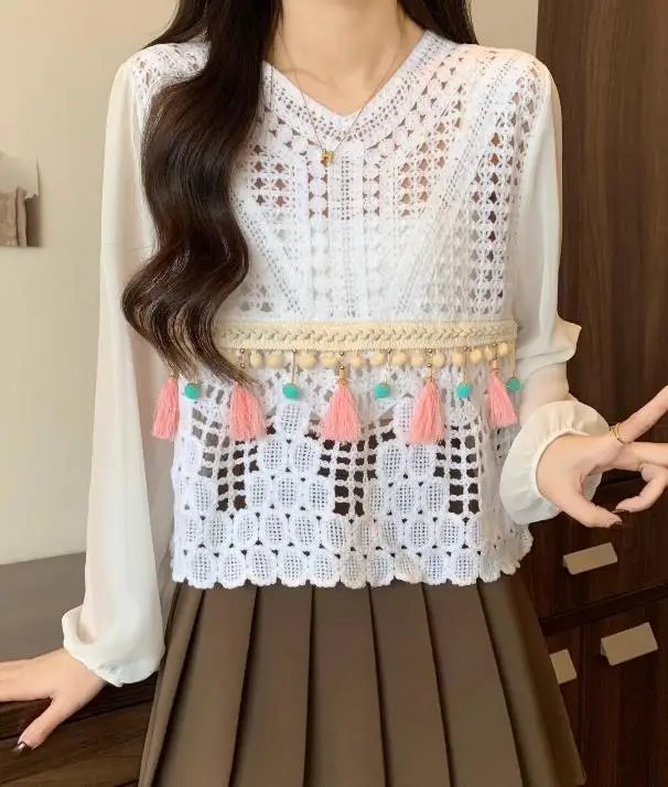 

Праздничные женские вязаные топы