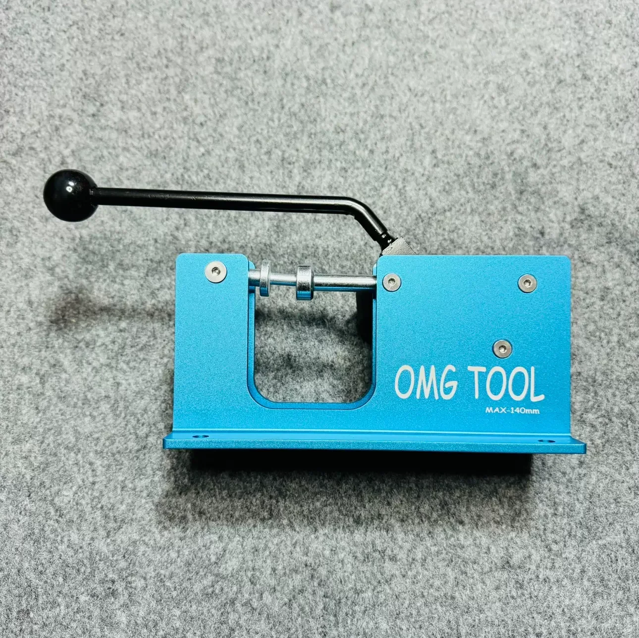 Skateboard Tools Skates Aluminum Bearing Press Puller Fits up to 140Mm Wheels 608/688bearing Skateboard Artistic skate Longboard Tool Roller