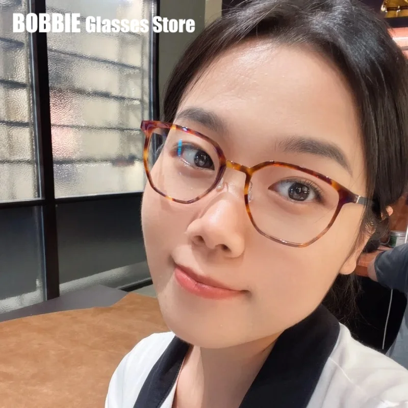 Portrait Montures Lindberg Titane Monture Lunette Femme Ultra