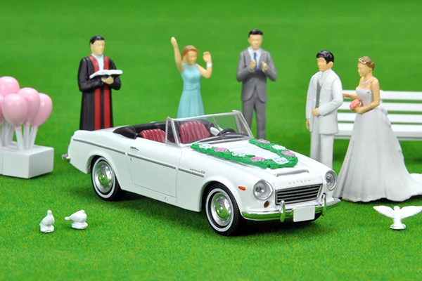 

Tomytec Tomica TLV Car Snap 13A Wedding Scene Suit Limited Edition Simulation Alloy Static Car Model Toy Gift