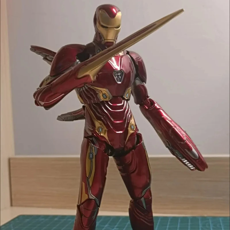 Mini Figure Tiny iron Man Marvel Movie Replica Toy by Disney 