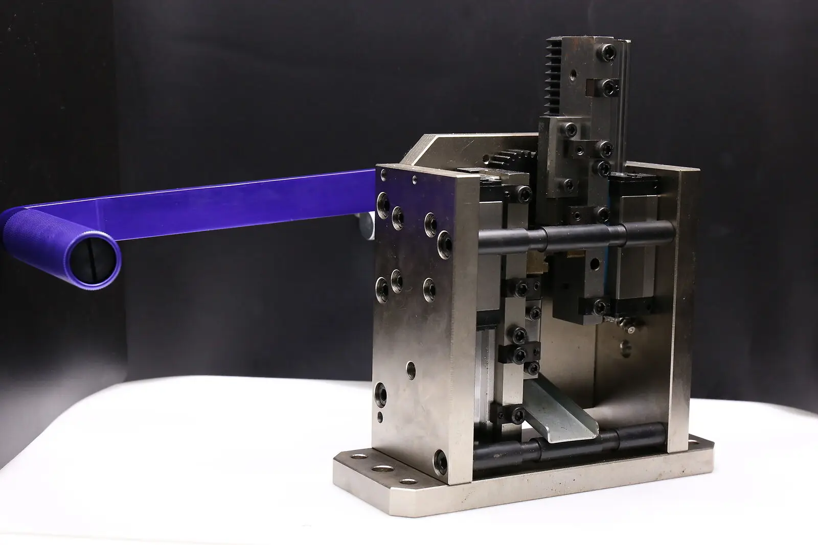 Spoke Threading Machine ubicaciondepersonas.cdmx.gob.mx