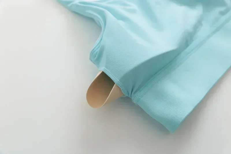 Lemon Ultra Soft Nylon Strappy Sports Bras Women Criss Cross Back Padded Workout Yoga Bra Gym High Stretch Support Crop Tops