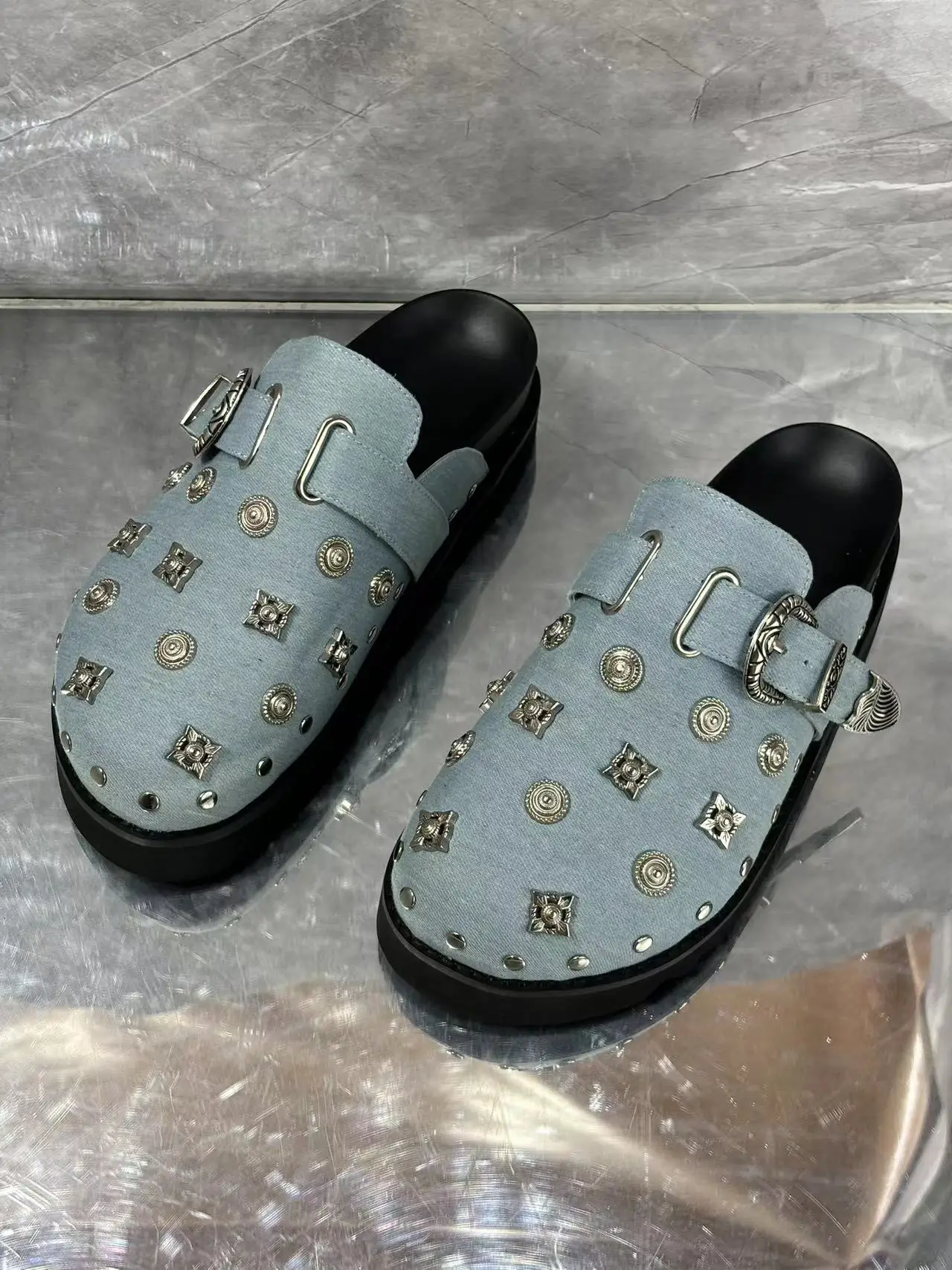 Rivet Buckle Decoration Woman Mules Shoes Comfortable Slip On Round Toe Summer Slippers