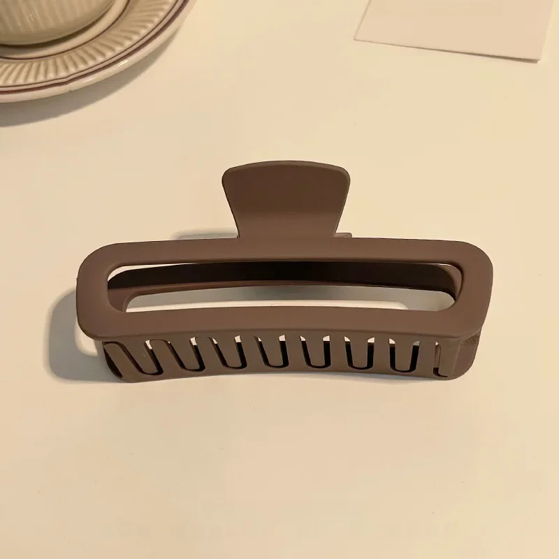 Frosted round dark coffee color-13cm