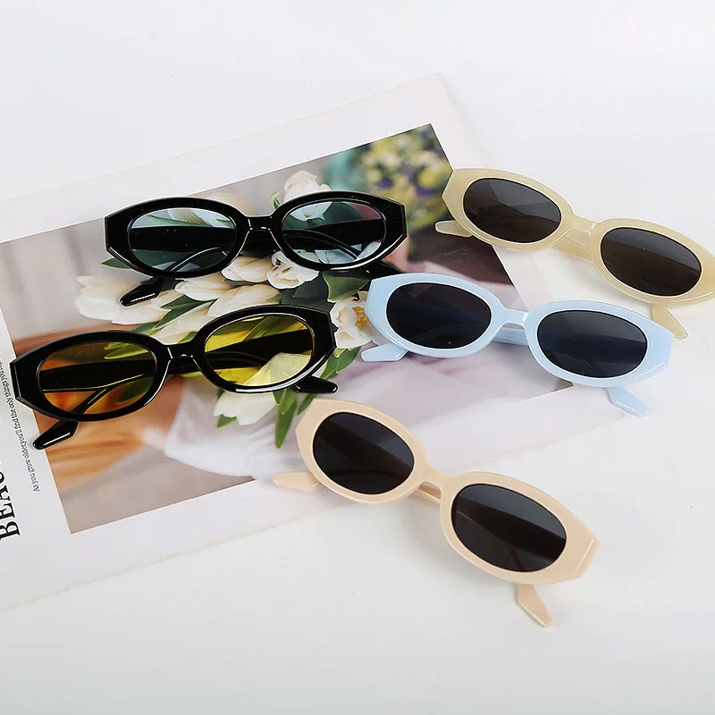 Schwarze Sonnenbrille mit kleinem Rahmen für den Sommer, heißer Verkauf, ovale, trendige Sonnenbrille – Detail 1