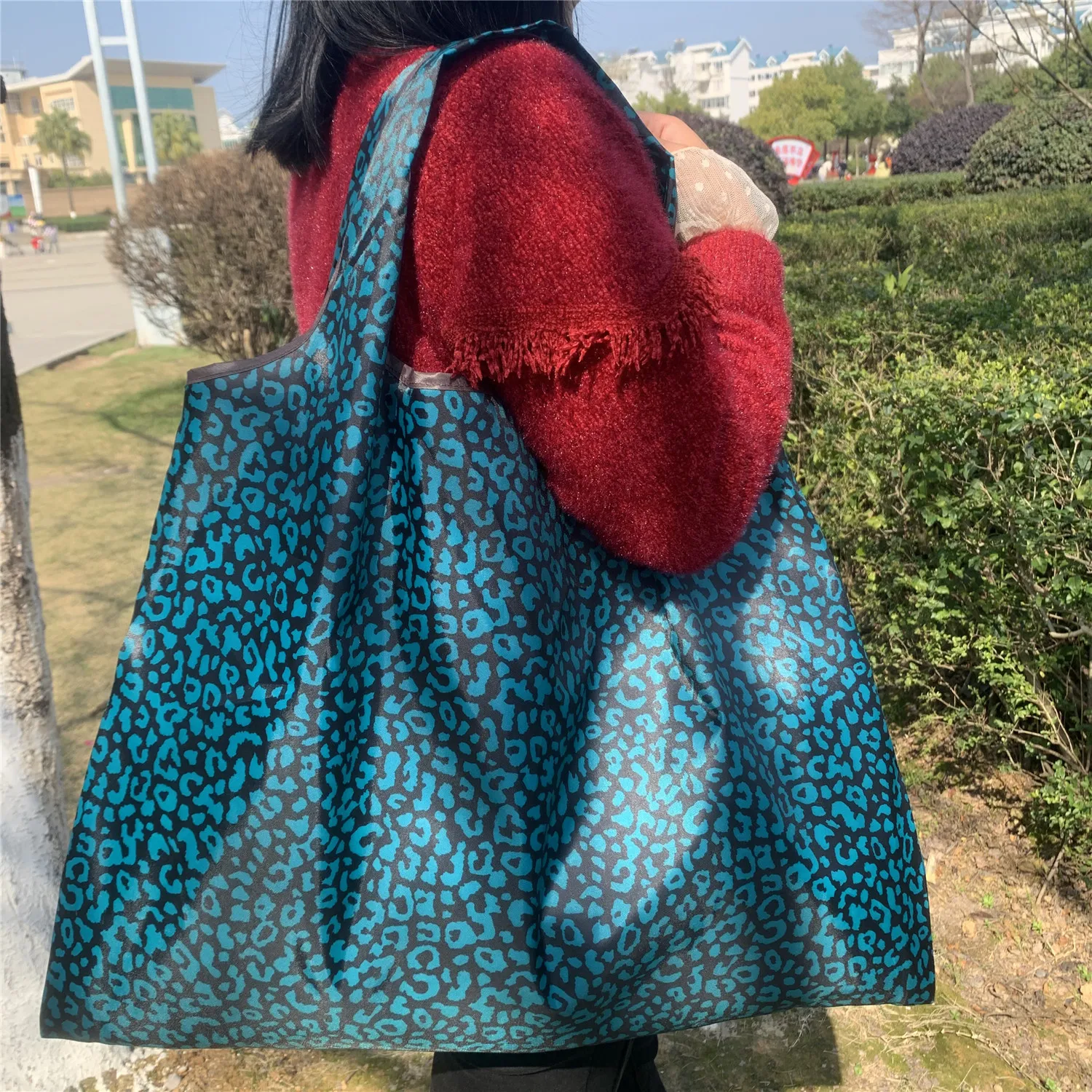 Foldable Eco-Friendly Oxford Cloth Shopping Bag - Large Portable Grocery Tote