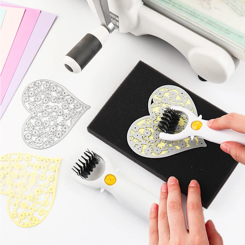 Floating Brush Magnetic Aquarium Fish Tank Glass Seaweed Scraper