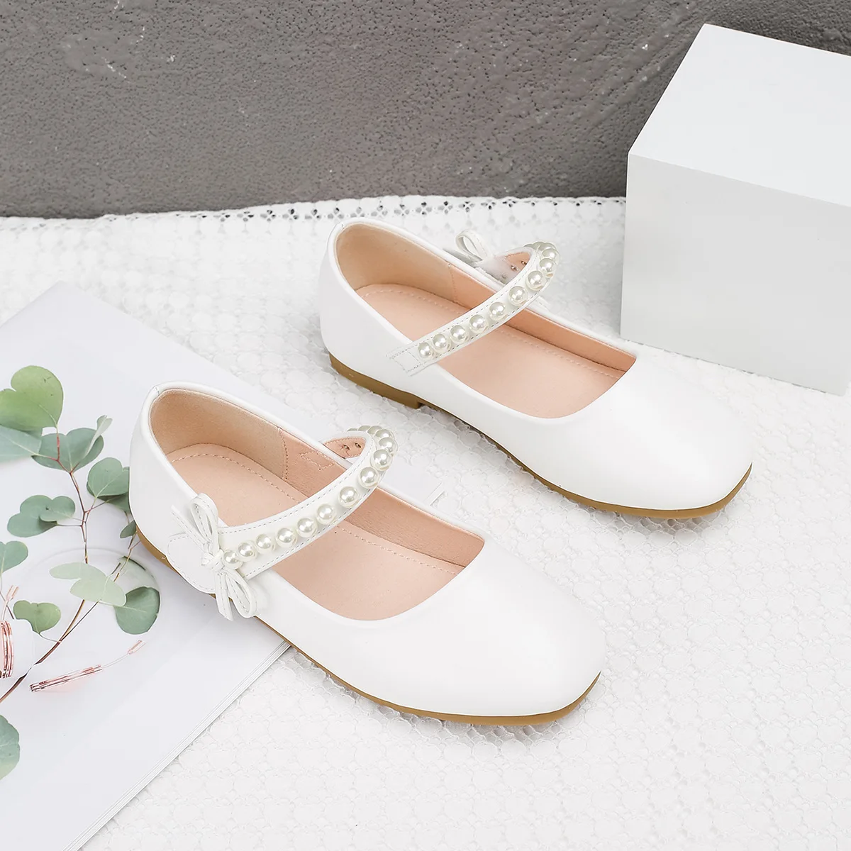 Spring Princess Shoe Fashion Versatile Exquisite Girl Shoe Comfort Non Slip Soft Soled Kid Shoes Simple Elegant Leather Shoes 2