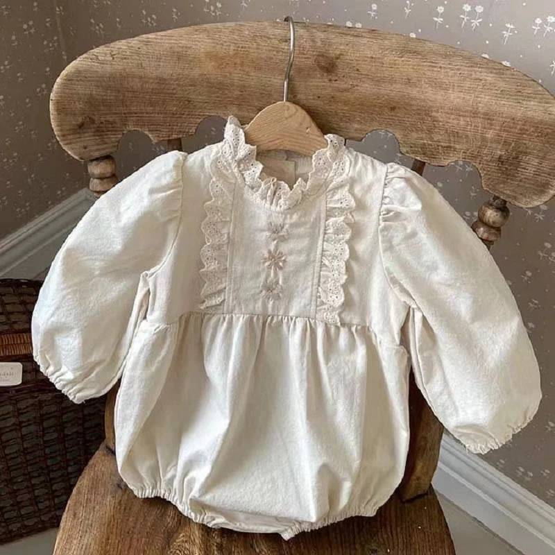 

Spring Baby Girl Long-sleeve Jumpsuit Baby Flower Embroidered Lace Collar Romper Girls Jumpsuits Vintage White Birthday Clothes