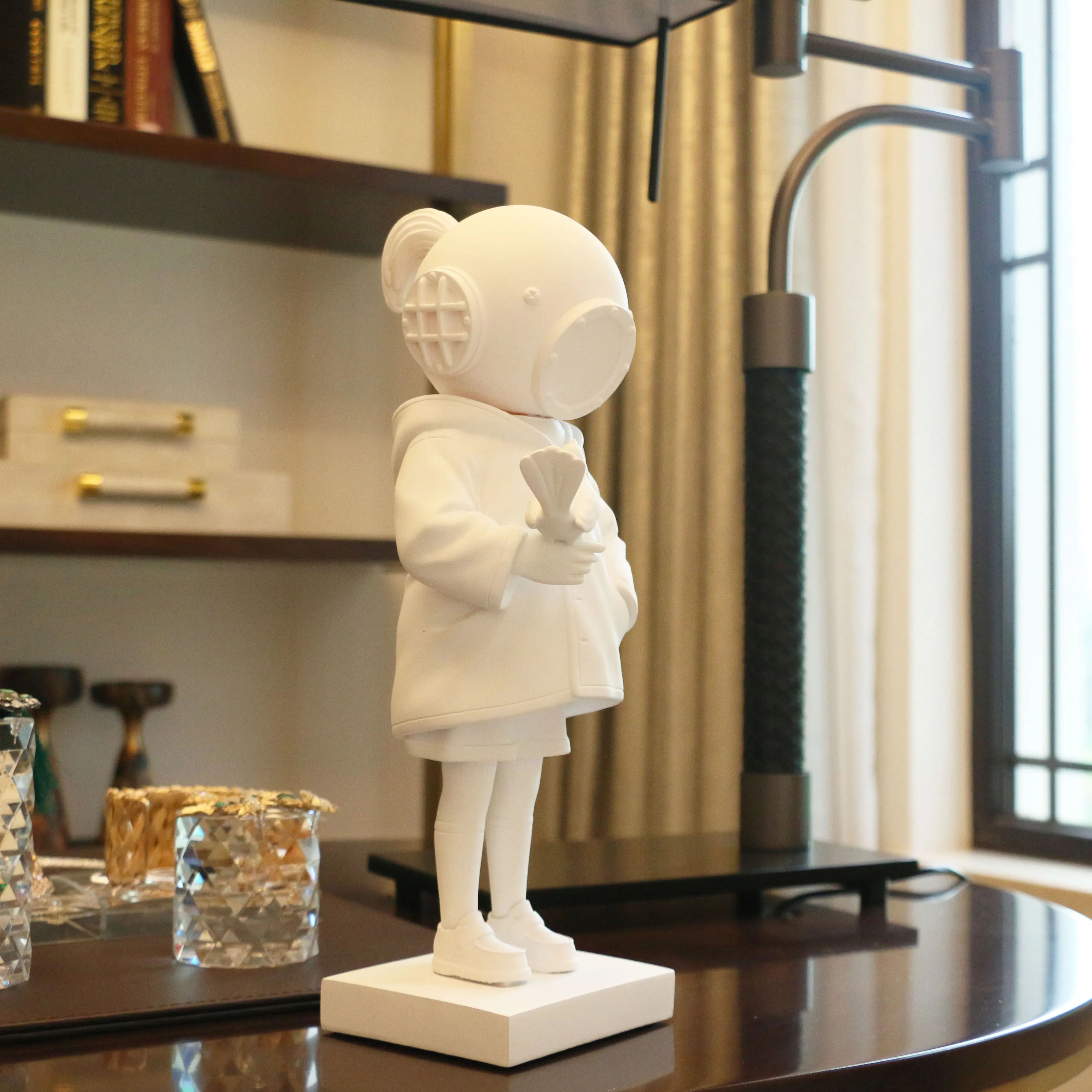【未開封】 BANKSY DEEP SEA DIVER WHITE Ver. Zigger ＆ Brandalised 1/6 Deep Sea Diver White Ver Limited