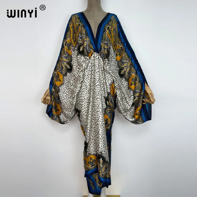 Robe Longue Bohème Fendue - Style Kimono Blanc - Nœud Et Fente - Stolen Hearts