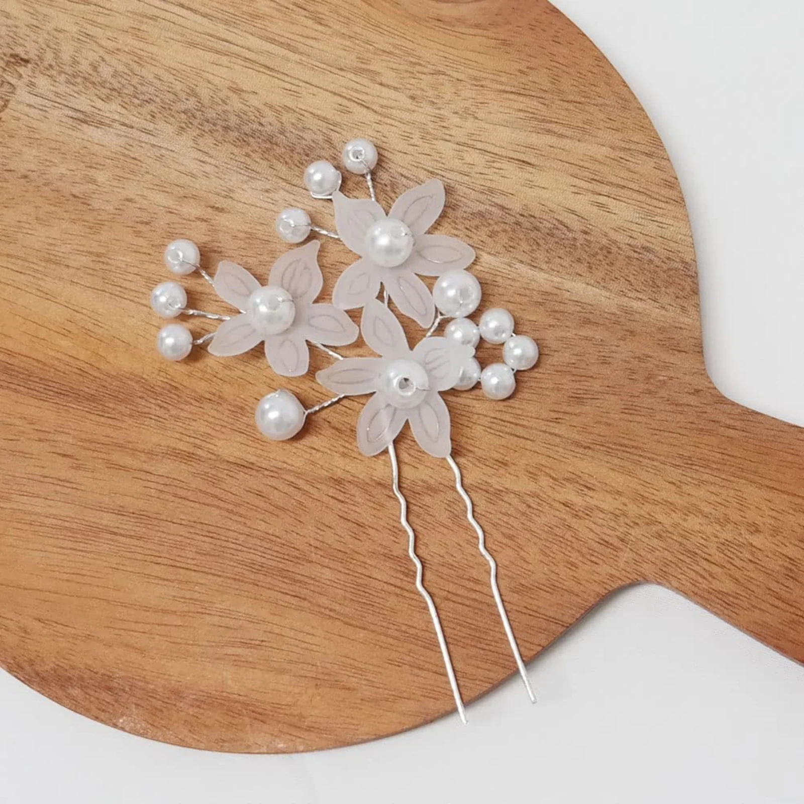 2PCS White Flower Pearl Hair Pins, Elegant Hair Accessories for Updos, Bridal & Formal Occasions