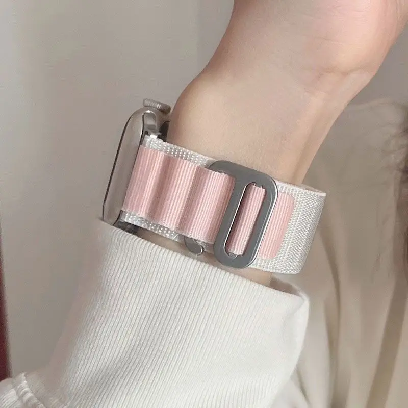 

Ремешок нейлоновый для Apple Watch 8/7/6/5/4/3/2/1/Se