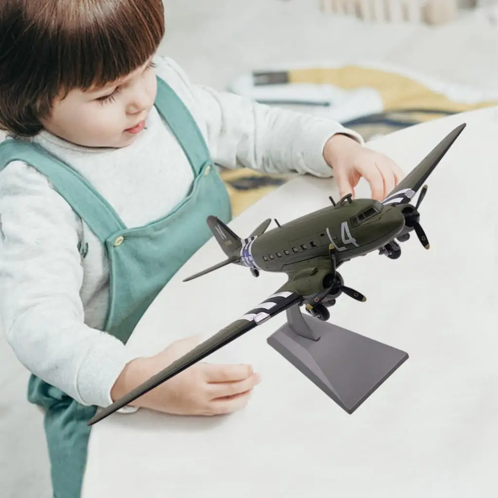

Самолёт из сплава 1/100 Второй мировой войны C47 с отображением дня 75E