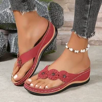 Floral Beach Flip-Flops for Women - Comfy Slip-On Summer Slides, Versatile Casual Outdoor Footwear - Image 2