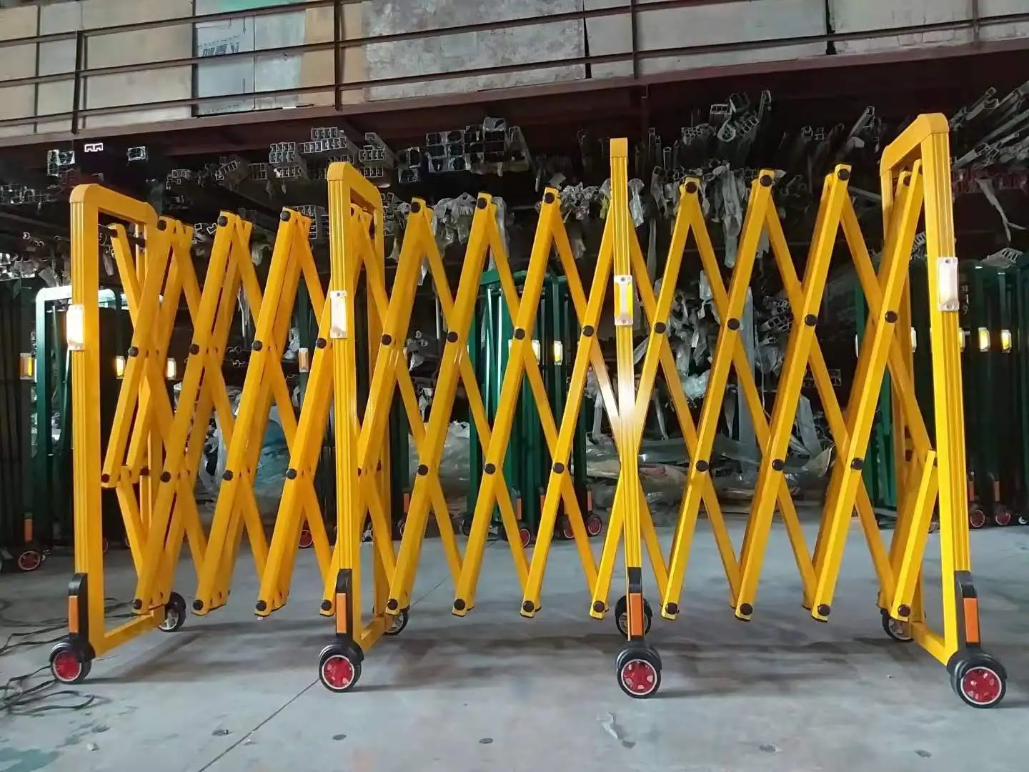 Road Traffic Barrier Outdoor Retractable Fence