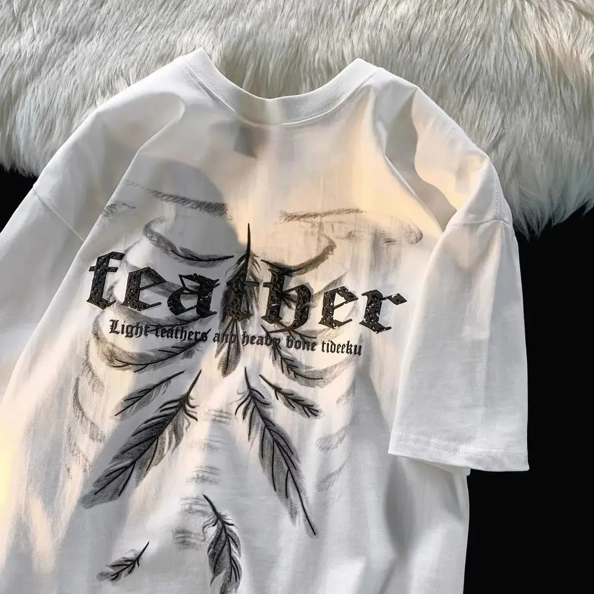 

American Cotton Short Sleeved T-shirts for Men and Women Summer Style Letter Feather Print Loose Couple Costume Half Sleeve Top
