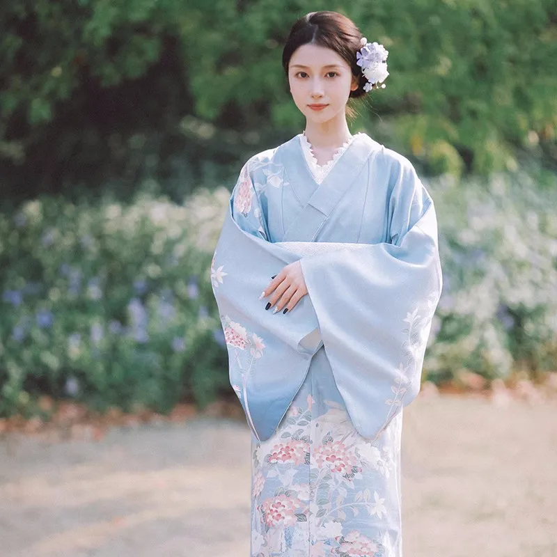 

Women's Japanese Traditional Kimono Vintage Style Women Long Dress Photography Clothing Stage Performing Dress Cosplay Wear