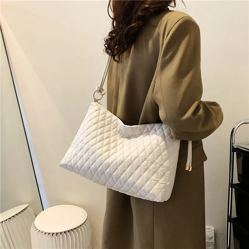 

Женские сумки, новинка 2023, роскошная сумка, модная сумка через плечо с ромбовидной решеткой, вместительная простая сумка-мешок