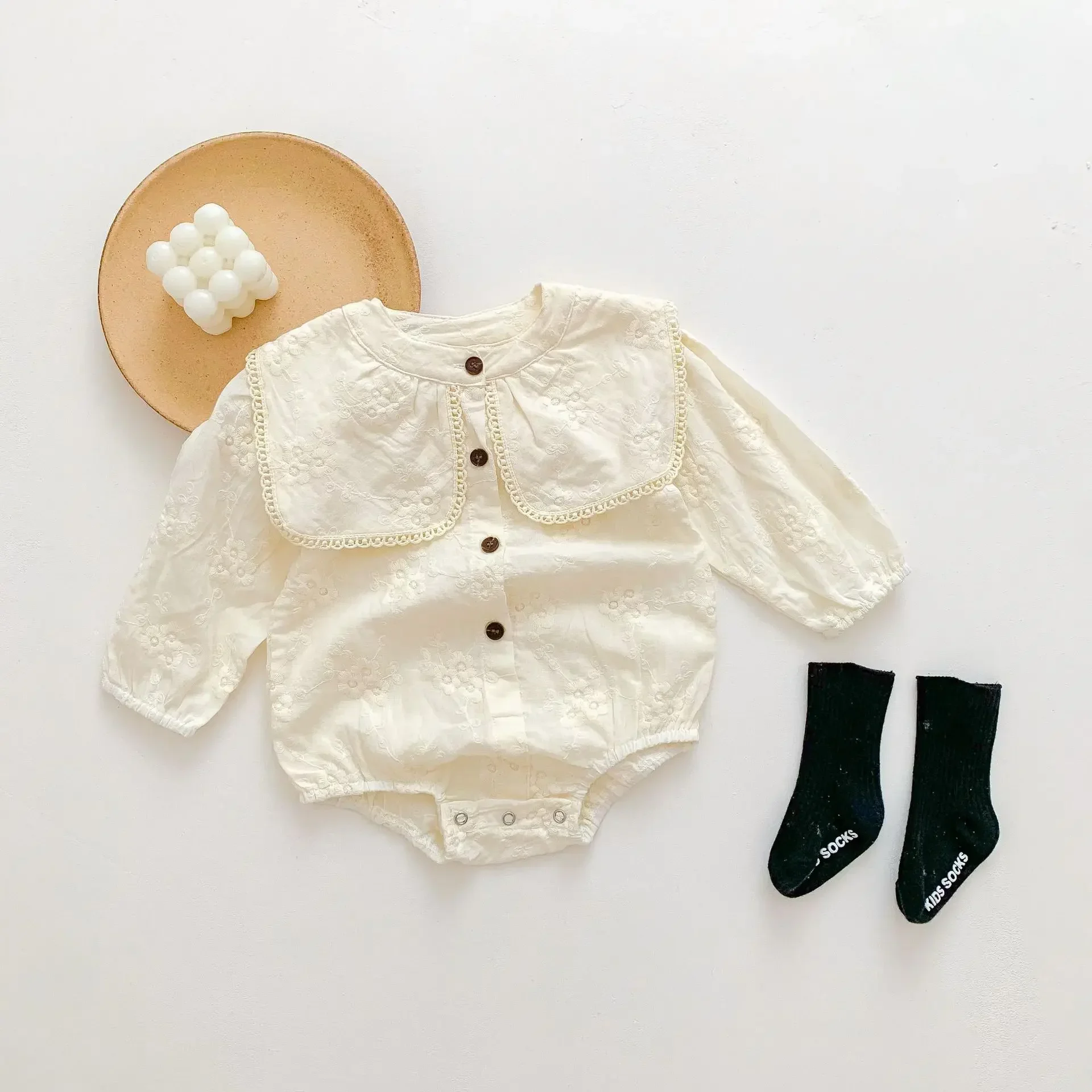 

Spring Autumn Baby Flower Embroidery Romper Bag Fart Clothes for Newborns Boys Girls One Piece Clothes with Large Lapel Jumpsuit