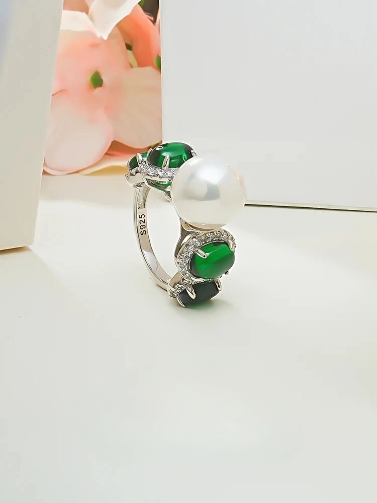 Рисунок 5 - Женское роскошное кольцо из чистого