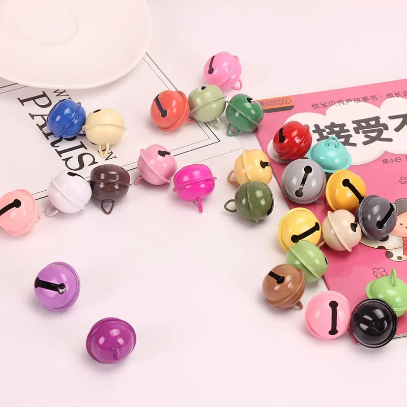 50 Cloches Jingle Couleur Mixte 12mm - Perles Noël, Décoration Bricolage Artisanat