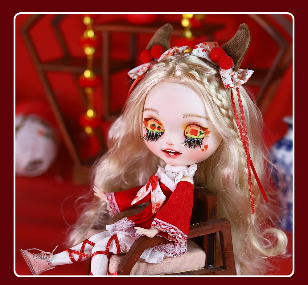 Hannah – Premium Custom Neo Blythe Doll with Blonde Hair, White Skin & Matte Smiling Face 17