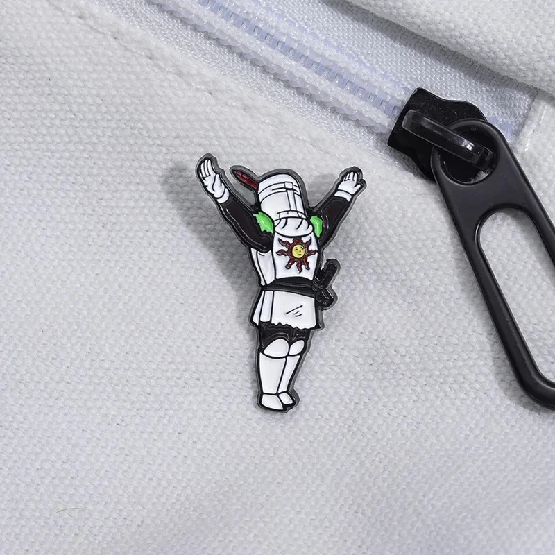 Cartoon Spiel Ritter Emaille Pin Lob Die Sonne Krieger Anime Rolle Metall Brosche Revers Abzeichen Mode Schmuck Geschenke Für Freunde ﻿ – Detail 8